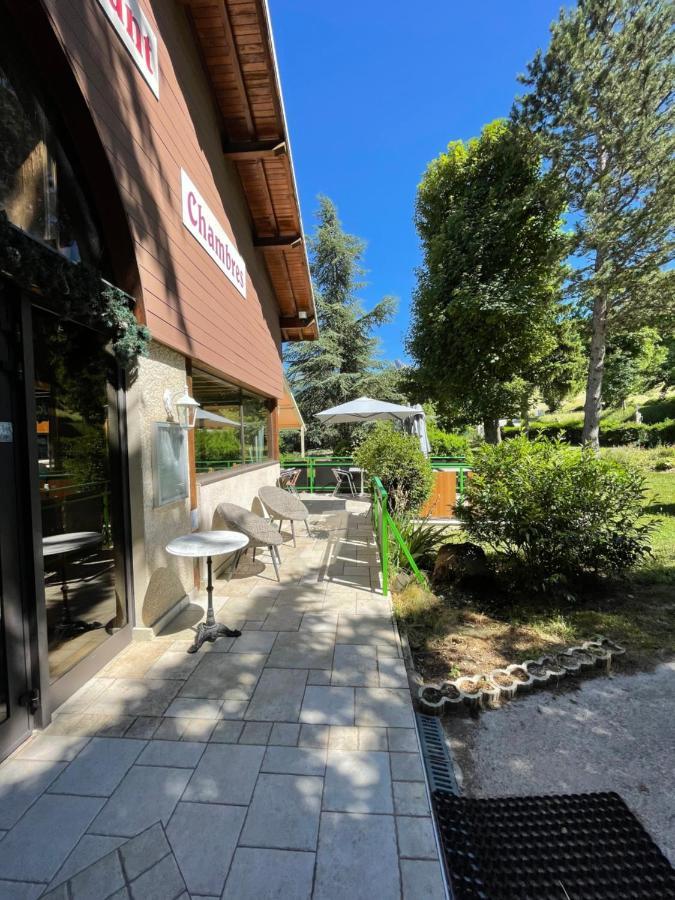Logis Le Chalet Saint-Maurice-en-Trièves Exterior foto