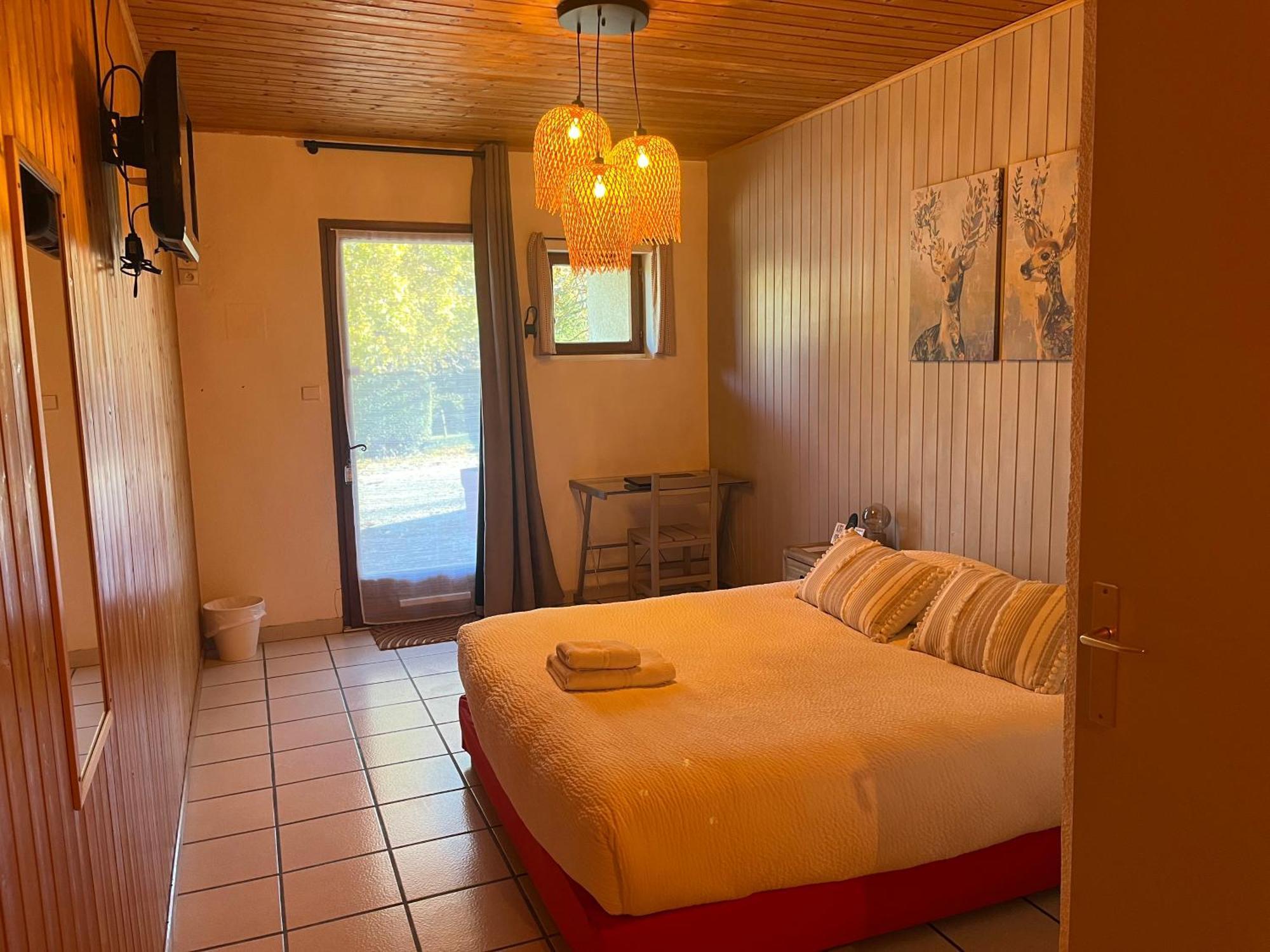 Logis Le Chalet Saint-Maurice-en-Trièves Exterior foto