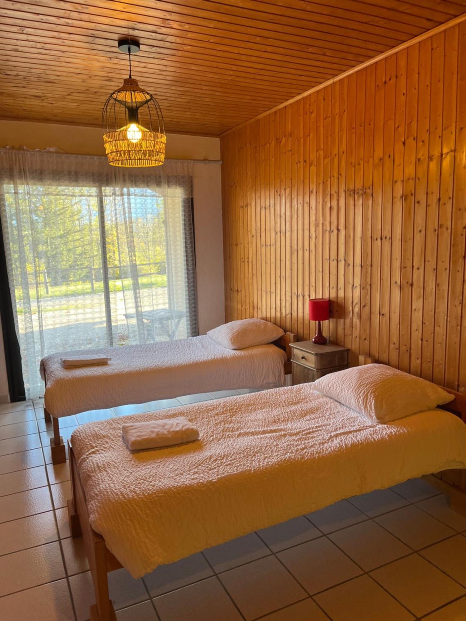 Logis Le Chalet Saint-Maurice-en-Trièves Exterior foto