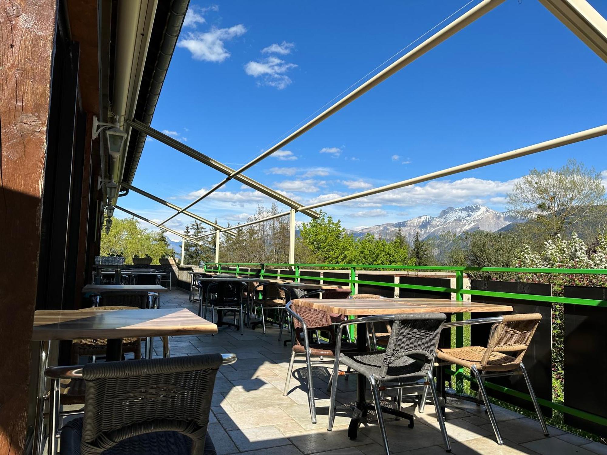 Logis Le Chalet Saint-Maurice-en-Trièves Exterior foto
